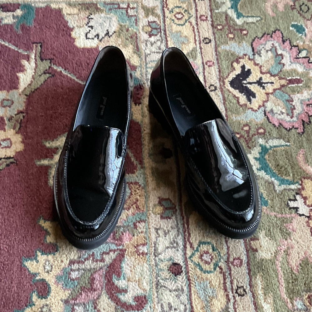 Paul Green Black Patent Leather Lug Sole Loafers US sz  8 EUC!